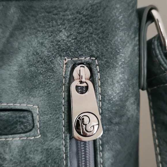 - P&G Tribal Print Crossbody Bag - Picture 7 of 10